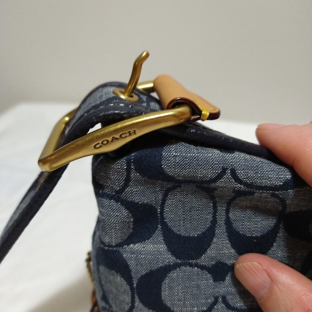 Sold**Coach New York Chambray Signature Cargo Bag - Picture 11 of 16